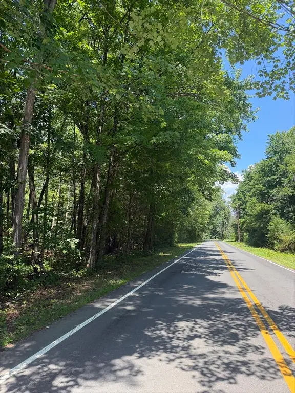 202 Brickyard Rd, Southampton, MA 01073