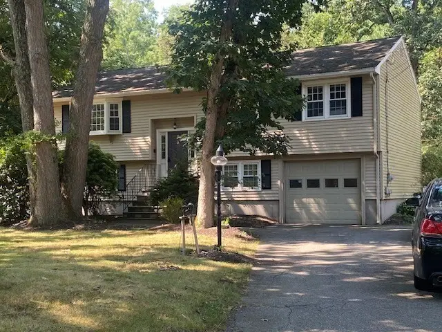 64 Haverhill St, Reading, MA 01867 - #2