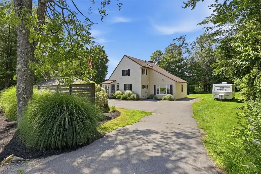 11 Pineridge Rd, Montgomery, MA 01085 - #3