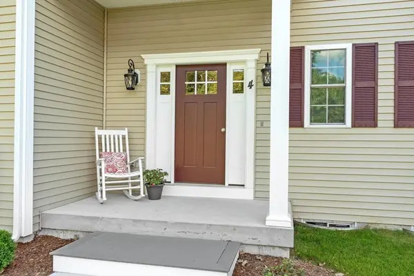 6 Jewett Rd, Sterling, MA 01564