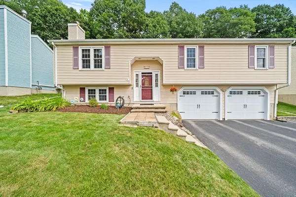 21 Corinth, Worcester, MA 01606