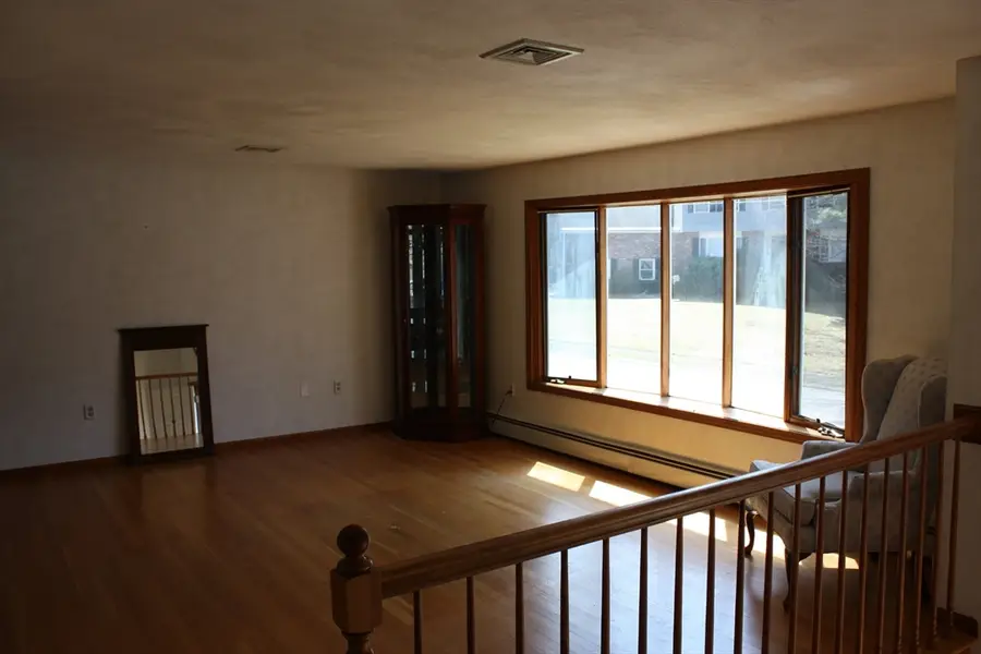 3 Tinkham Avenue, Burlington, MA 01803 - #2