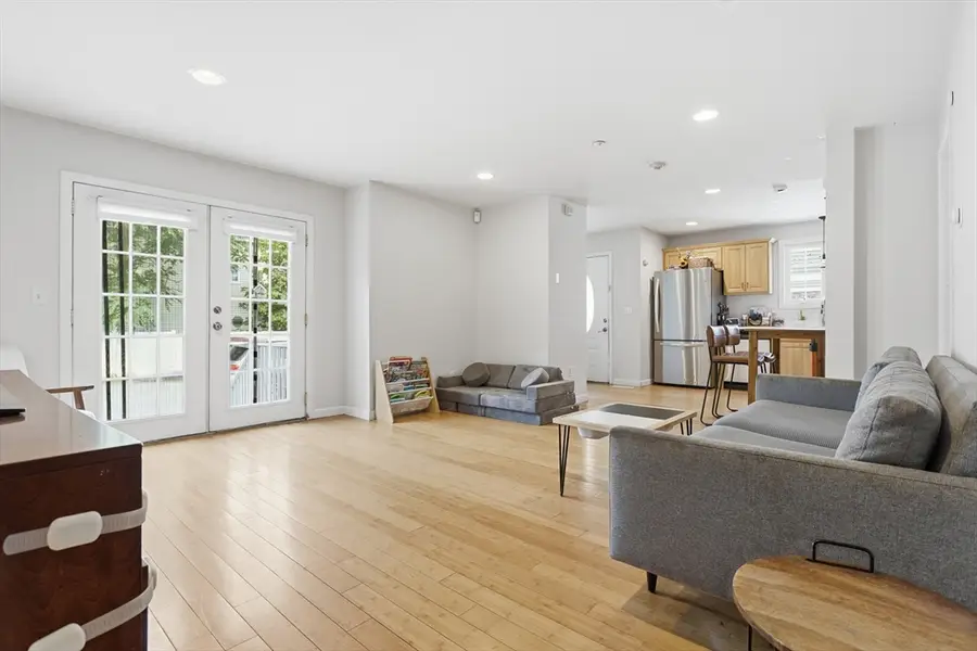 125 Mt Vernon St #D, Lowell, MA 01854 - #3