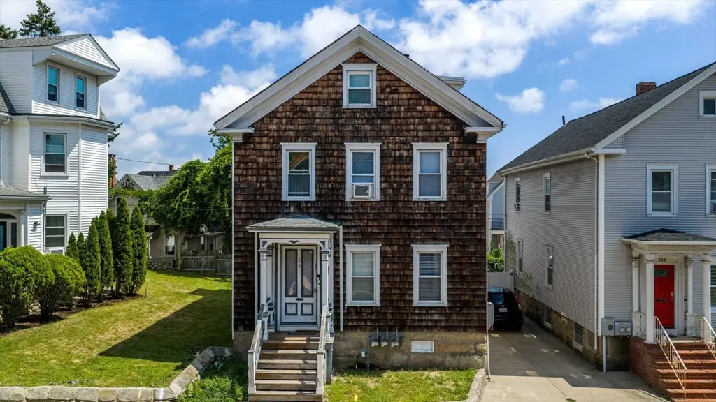 304 County St, New Bedford, MA 02740 - #1