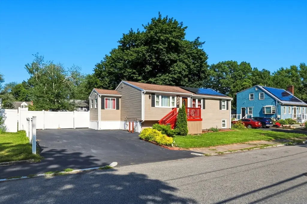 280 Ettrick St, Brockton, MA 02301 - #1