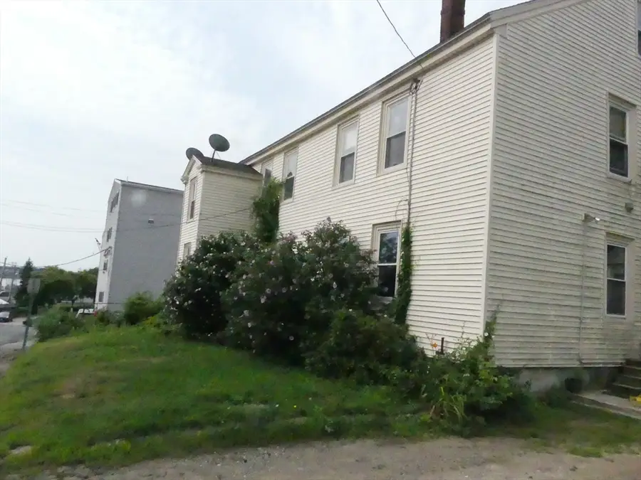 14 Summit Ave, Beverly, MA 01915 - #2