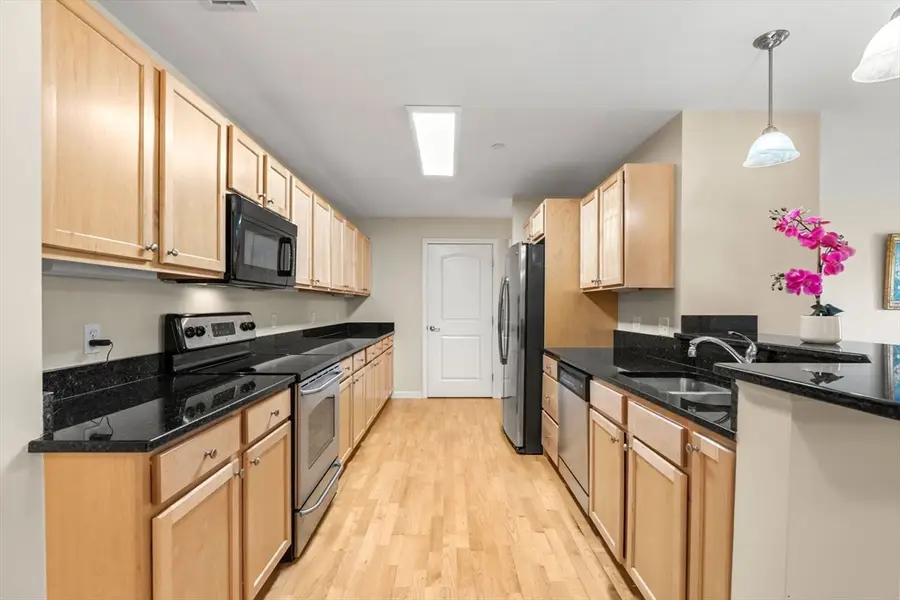 33 Westchester Drive #33, Haverhill, MA 01830 - #3