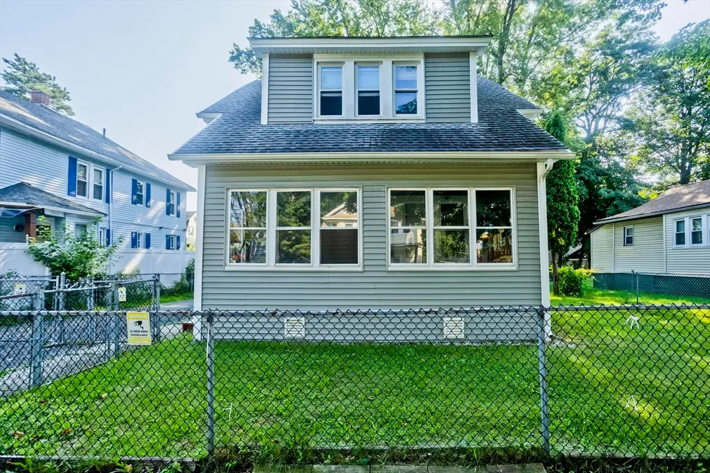 173 Albemarle St, Springfield, MA 01109 - #1