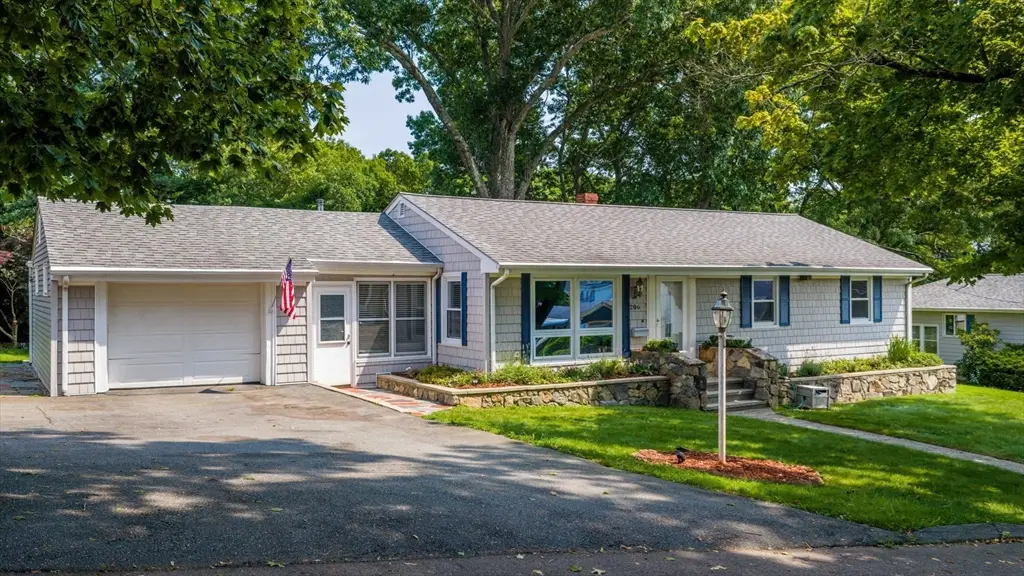206 Lafayette St, Fall River, MA 02723 - #1
