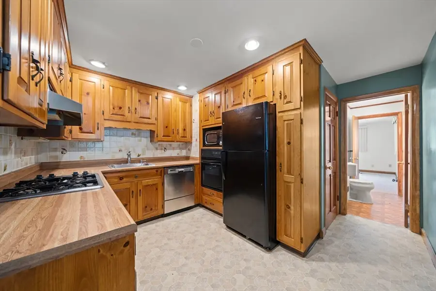 71 Hamilton St, Saugus, MA 01906 - #3