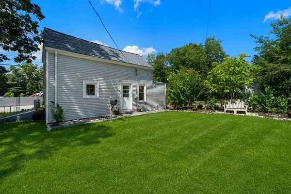 29 Sandwich Rd, Wareham, MA 02571
