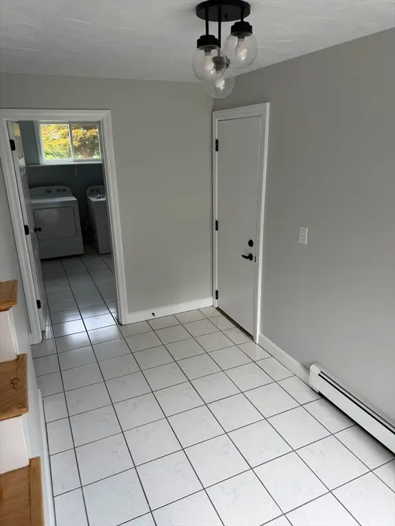 6 Canterbury Rd, Woburn, MA 01801 - #3