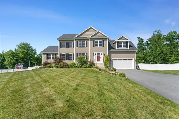 37 Turner Farm Rd, Uxbridge, MA 01569