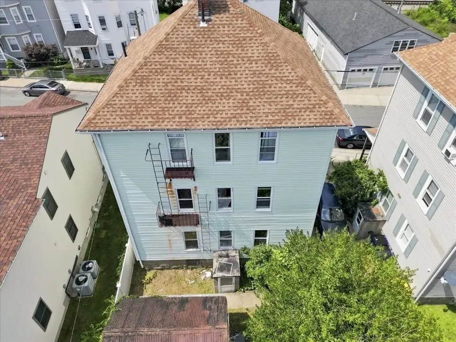 121 Almy St, Fall River, MA 02720 - #3