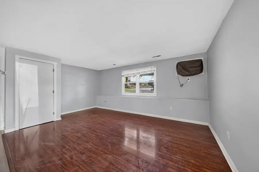 1261 Church St #15, New Bedford, MA 02745 - #3