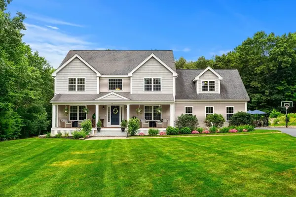 72 Alpine Way, Tyngsborough, MA 01879