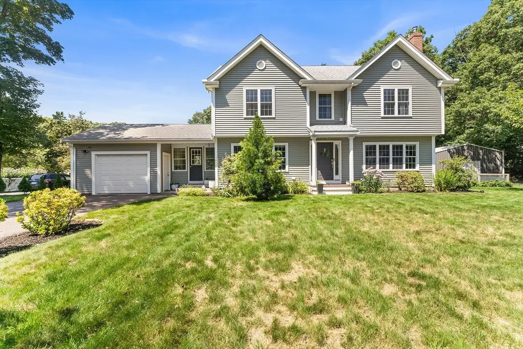 33 S Walnut St, Mansfield, MA 02048 - #1