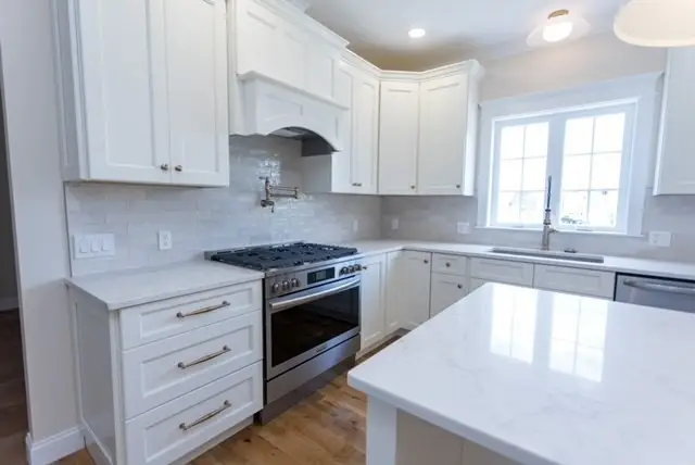 18 Cooper Rd, Seekonk, MA 02771 - #2