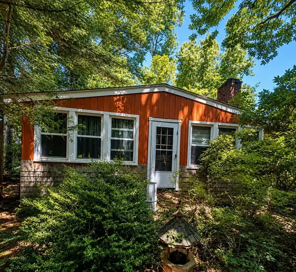 3 Marcel Ln, Blackstone, MA 01504
