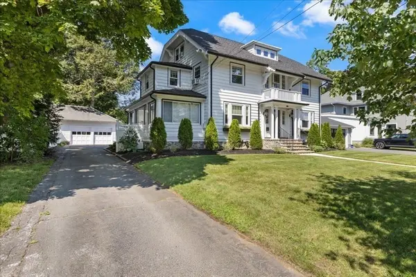 14 Stratford Rd, Melrose, MA 02176