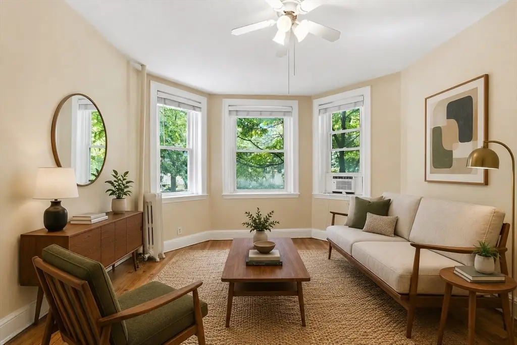 55 Thatcher St #1, Brookline, MA 02446 - #1