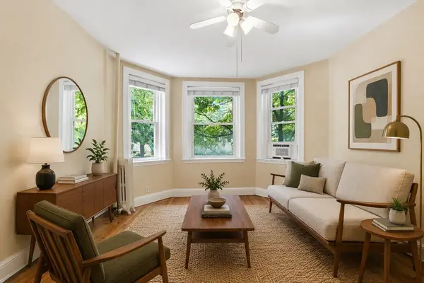 55 Thatcher St #1, Brookline, MA 02446