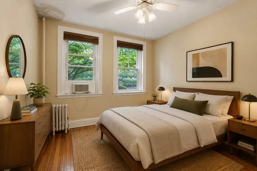 55 Thatcher St #1, Brookline, MA 02446 - #2