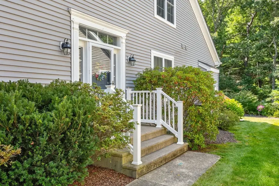 6 Autumn Glen, Plymouth, MA 02360 - #2