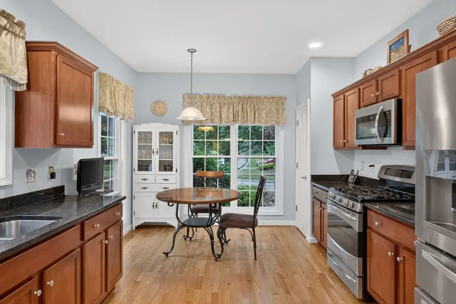 6 Autumn Glen, Plymouth, MA 02360 - #3