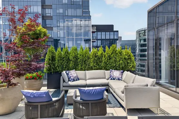 135 Seaport Blvd #2007, Boston, MA 02210