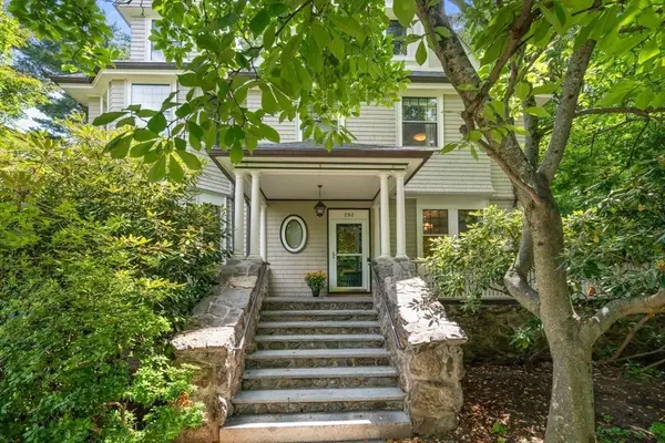 292 Clinton Rd, Brookline, MA 02445