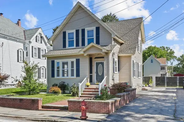 81 5th Ave, Lowell, MA 01854