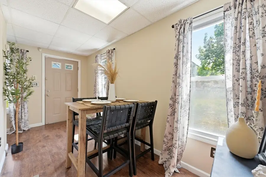 128 Newfield Rd, Springfield, MA 01119 - #3