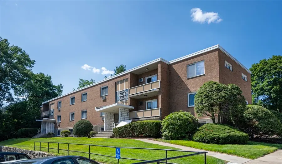 30 Jacqueline Road #D, Waltham, MA 02452 - #2