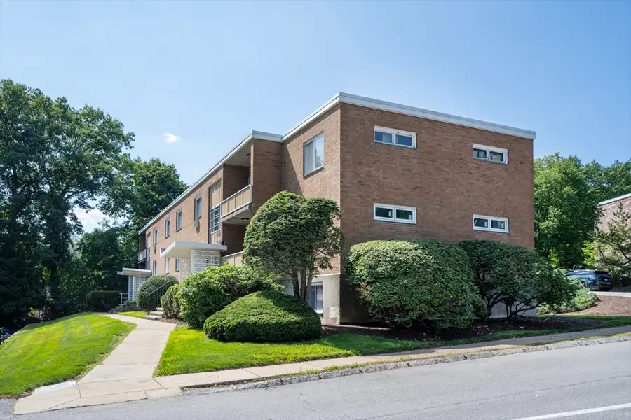 30 Jacqueline Road #D, Waltham, MA 02452 - #3