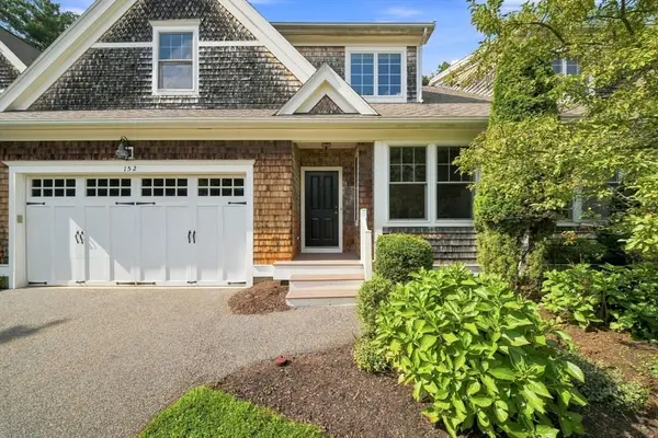 152 Spring Meadow Ln #152, Hanover, MA 02339