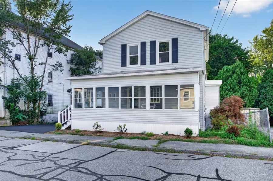 13 Goddard St, Webster, MA 01570 - #3