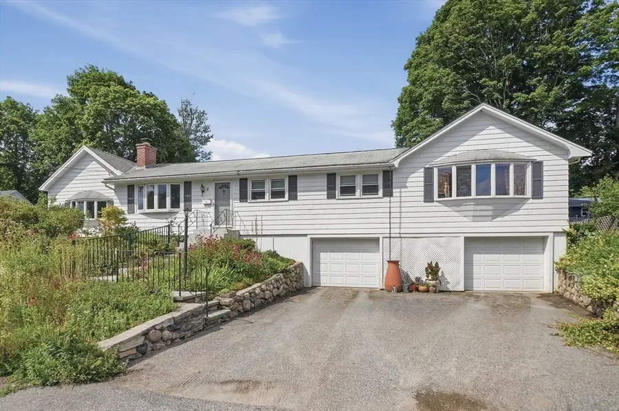11 Farmington Circle, Marlborough, MA 01752 - #2