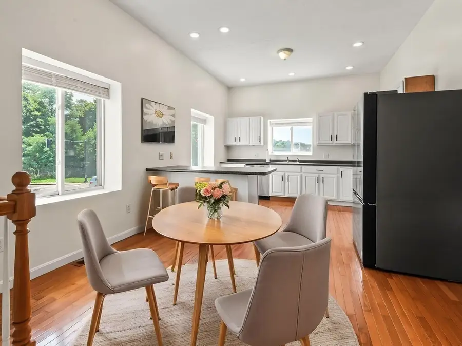 705 Southbridge St #A, Worcester, MA 01610 - #2