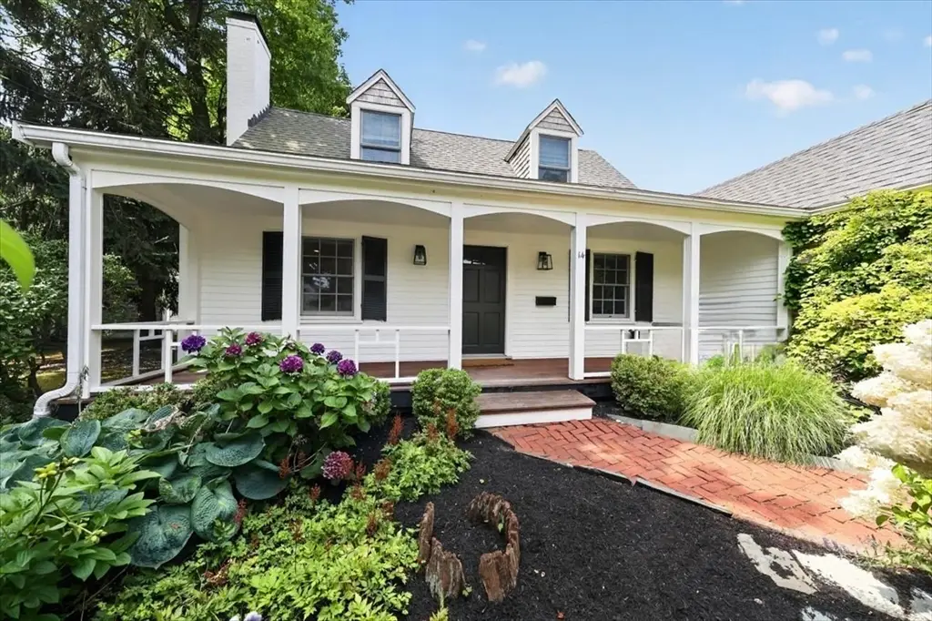 14 Bradley Woods Dr, Hingham, MA 02043 - #1