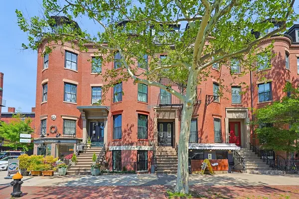 667 Tremont Street #A, Boston, MA 02118