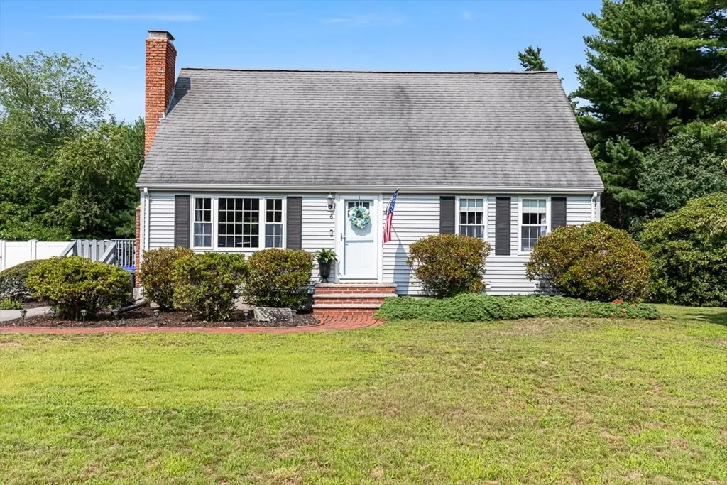 6 Oak Dr, Plainville, MA 02762 - #1