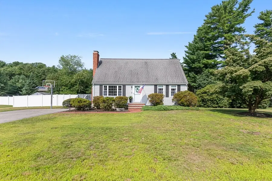 6 Oak Dr, Plainville, MA 02762 - #2
