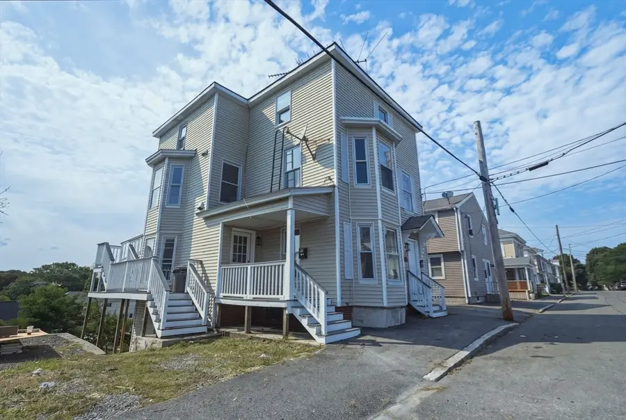 26 Millett St, Gloucester, MA 01930 - #3