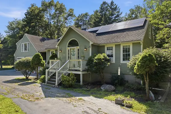 229 Dean St, Norton, MA 02766