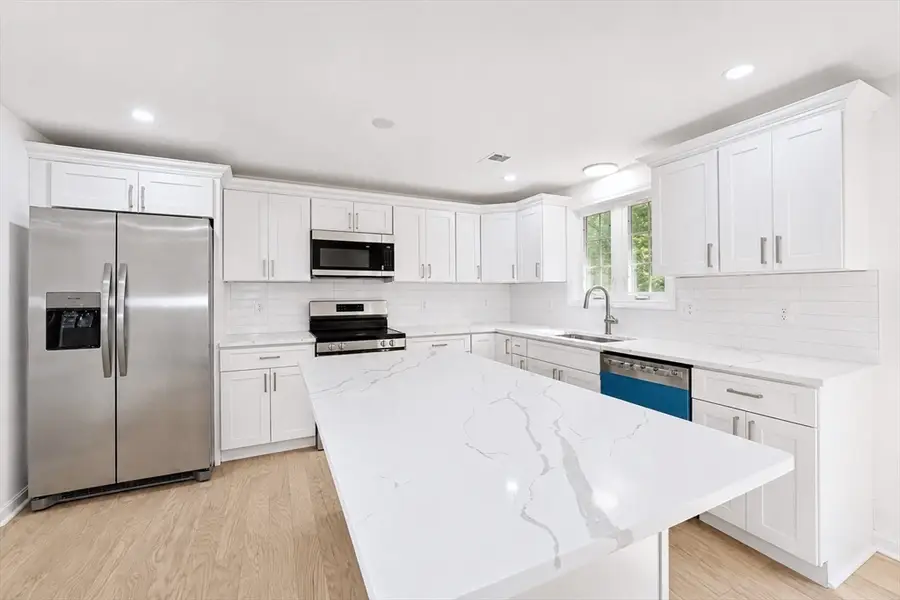 9 Alden Ave E, Randolph, MA 02368 - #3