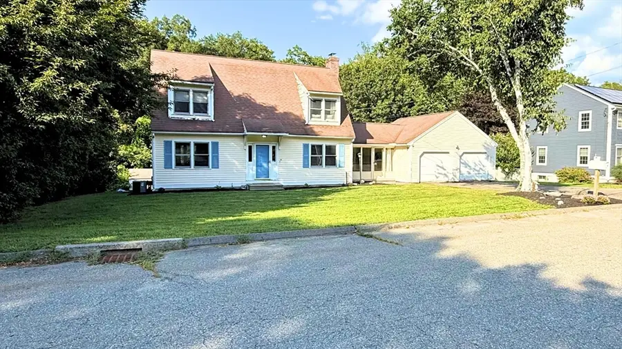 14 Indian Ridge Dr, Leominster, MA 01453 - #2