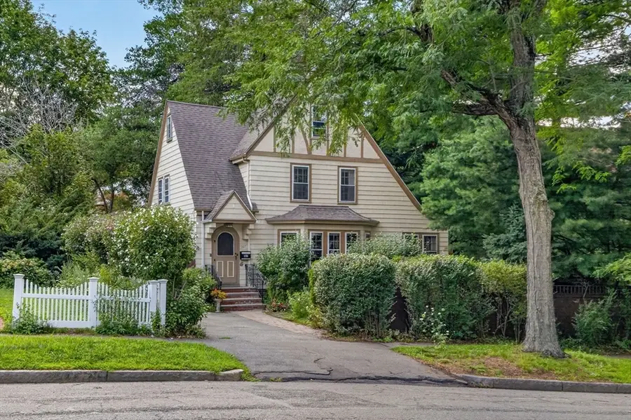 107 Park Ave, Arlington, MA 02476 - #2