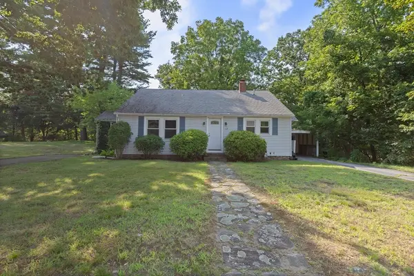 12 Cedar Ave, Millbury, MA 01527