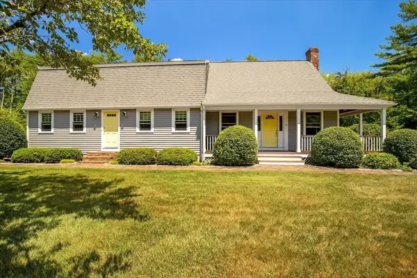 35 Margaret Rd, Middleboro, MA 02346